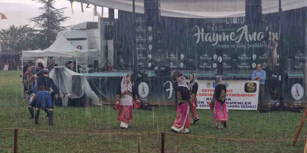 Hayme Ana’yı Anma ve Göç Şenliklerine yağmur engeli