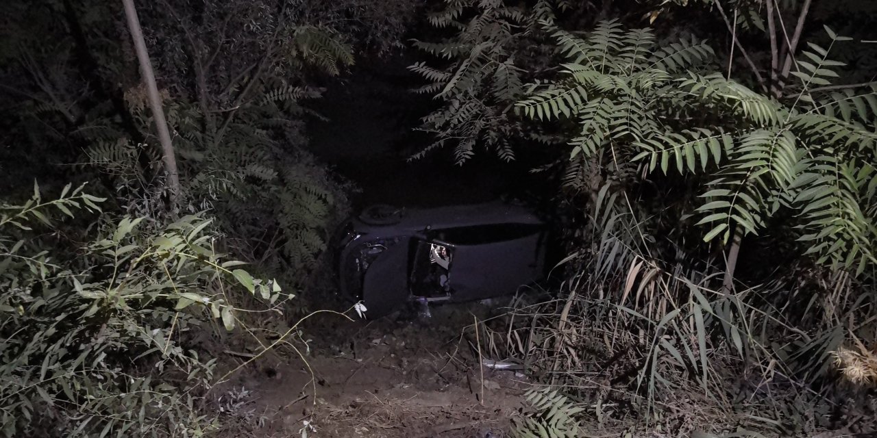 Bursa'da otomobil dereye uçtu: 1 yaralı