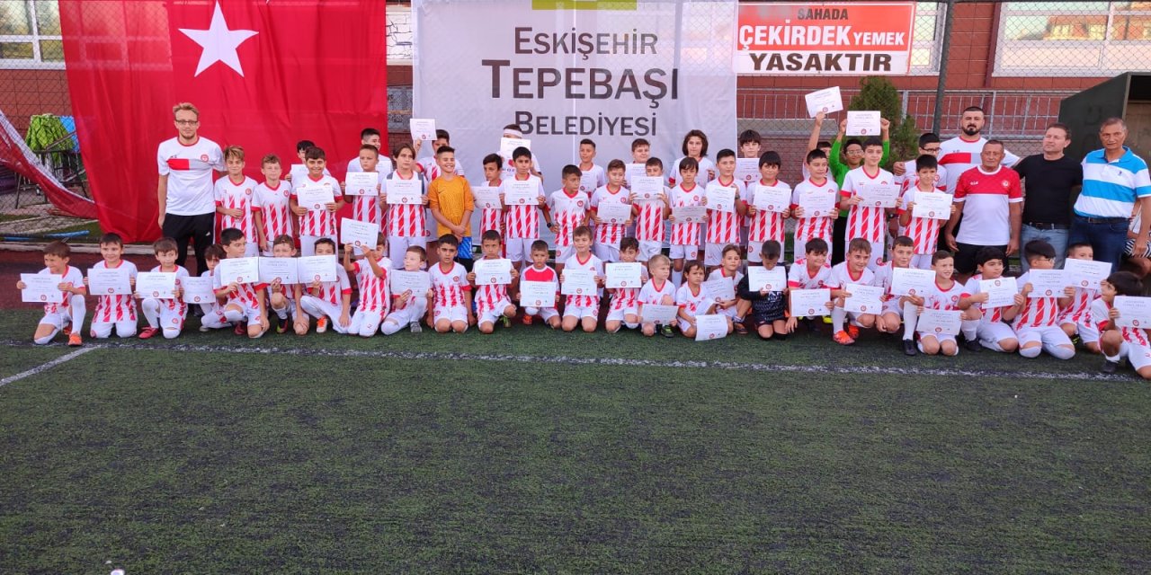 Adanırspor'da sertifikalar verildi