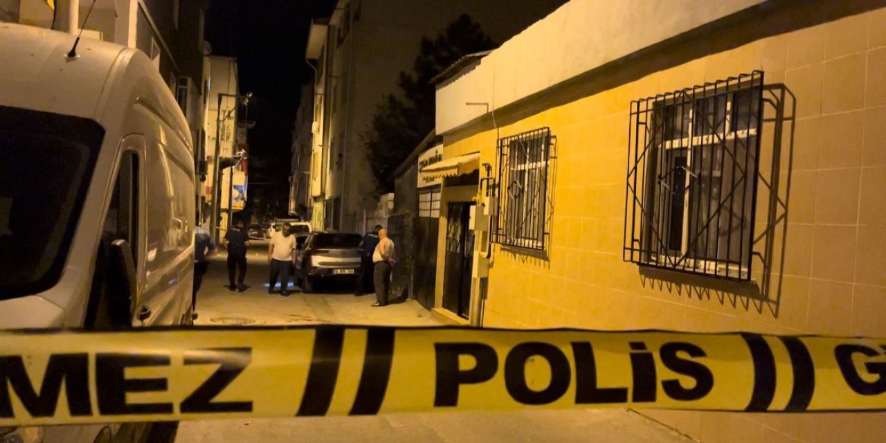 Sokak arasında karşılaştığı husumetlisini vurdu!