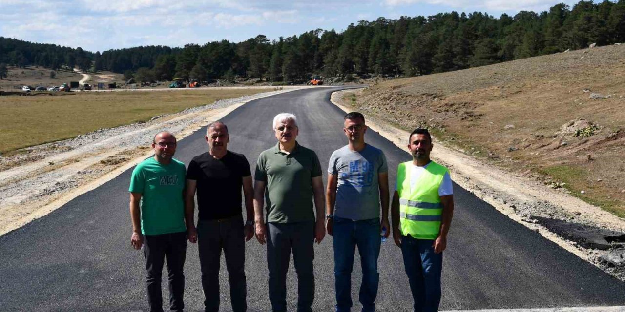 Özel İdare, kendi ürettiği asfaltla yol yapmaya başladı