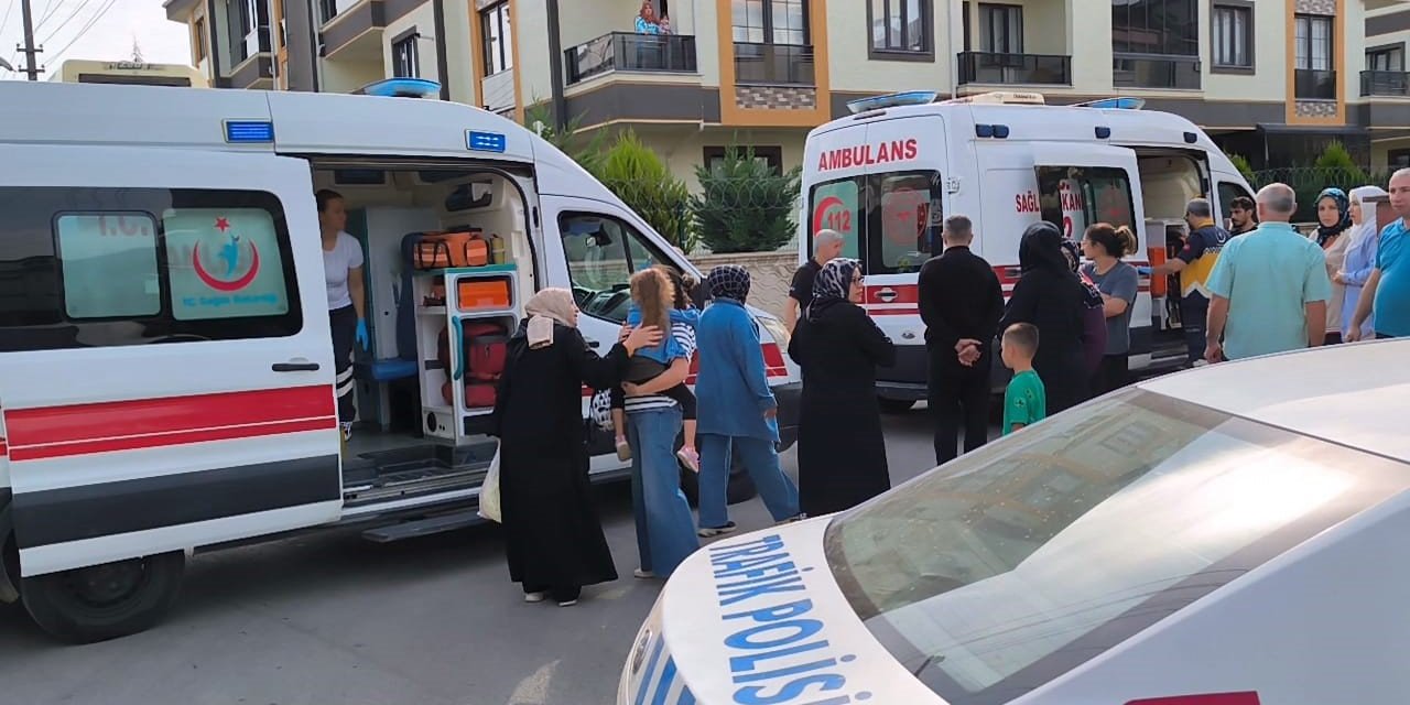 Bursa'da okul servisi kaza yaptı: 8'i öğrenci 11 yaralı