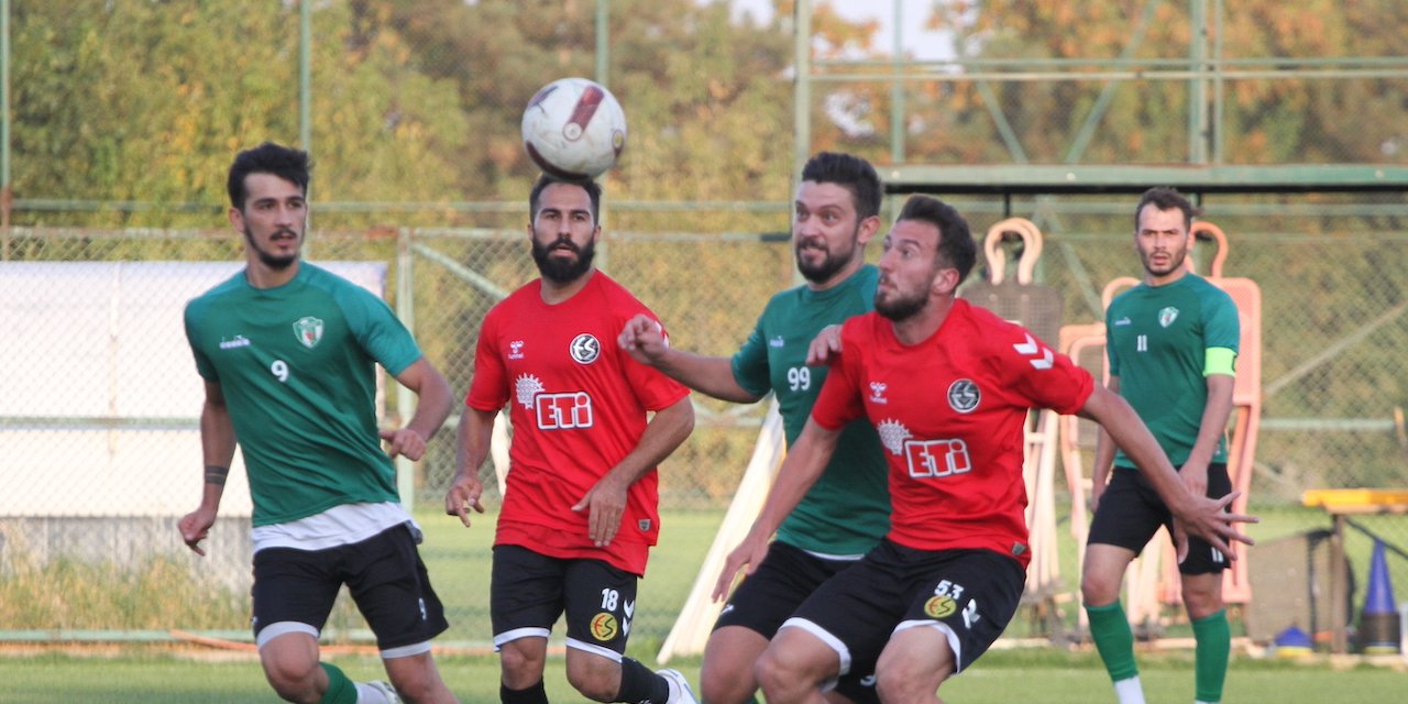 Cumartesi de maç var