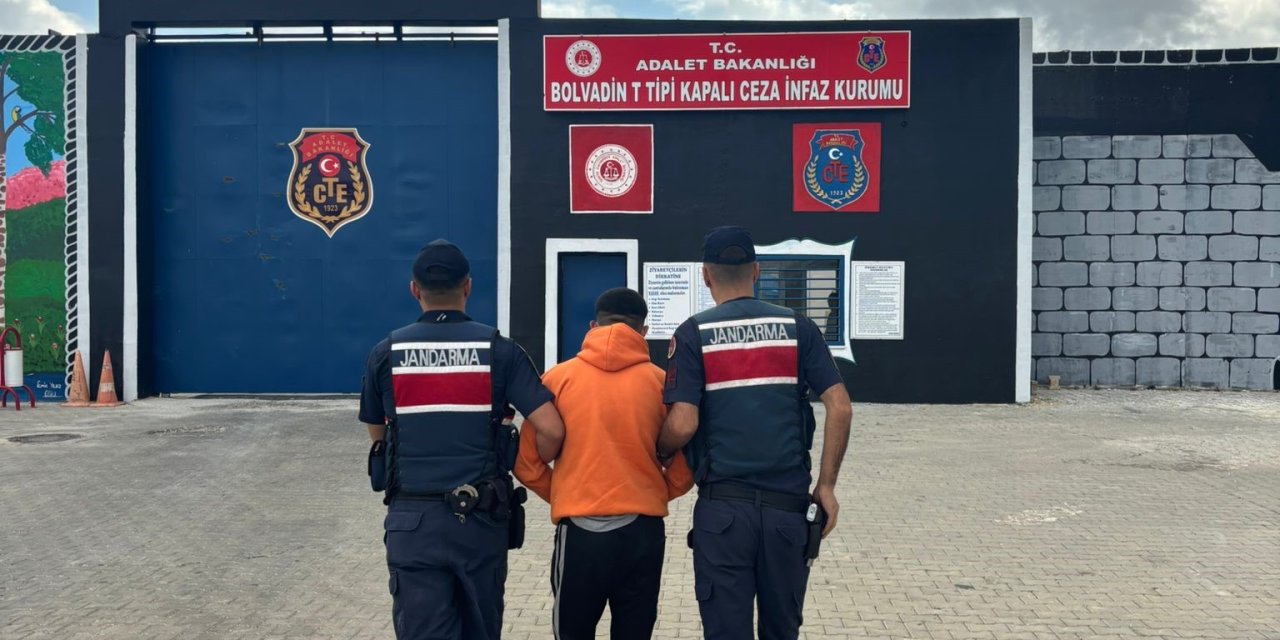 2 yıl 6 ay hapis cezasıyla aranan şahıs yakalandı