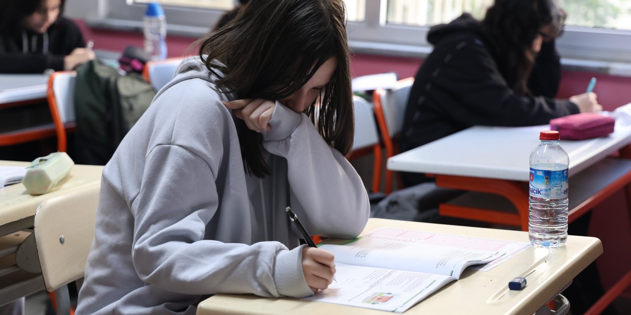 Akran zorbalığı da gittikçe artıyor