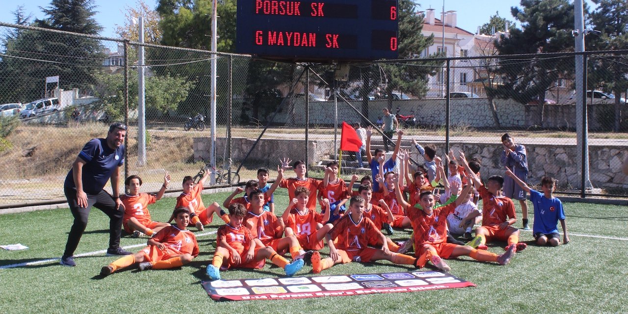 U14’lerde favoriler acımıyor