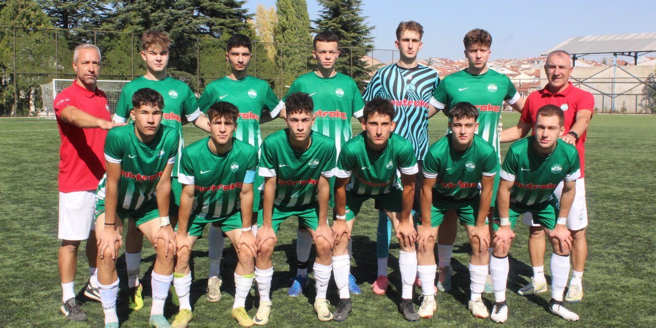 7 takım galibiyetle başladı