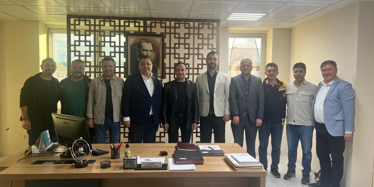 Sağlık Sen Eskişehir Şubesi’nden 112 Başhekimliği’ni ziyaret
