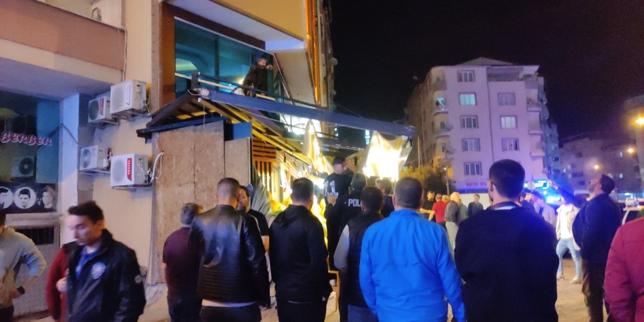 Genç kadın 6. kattan kendini boşluğa bıraktı