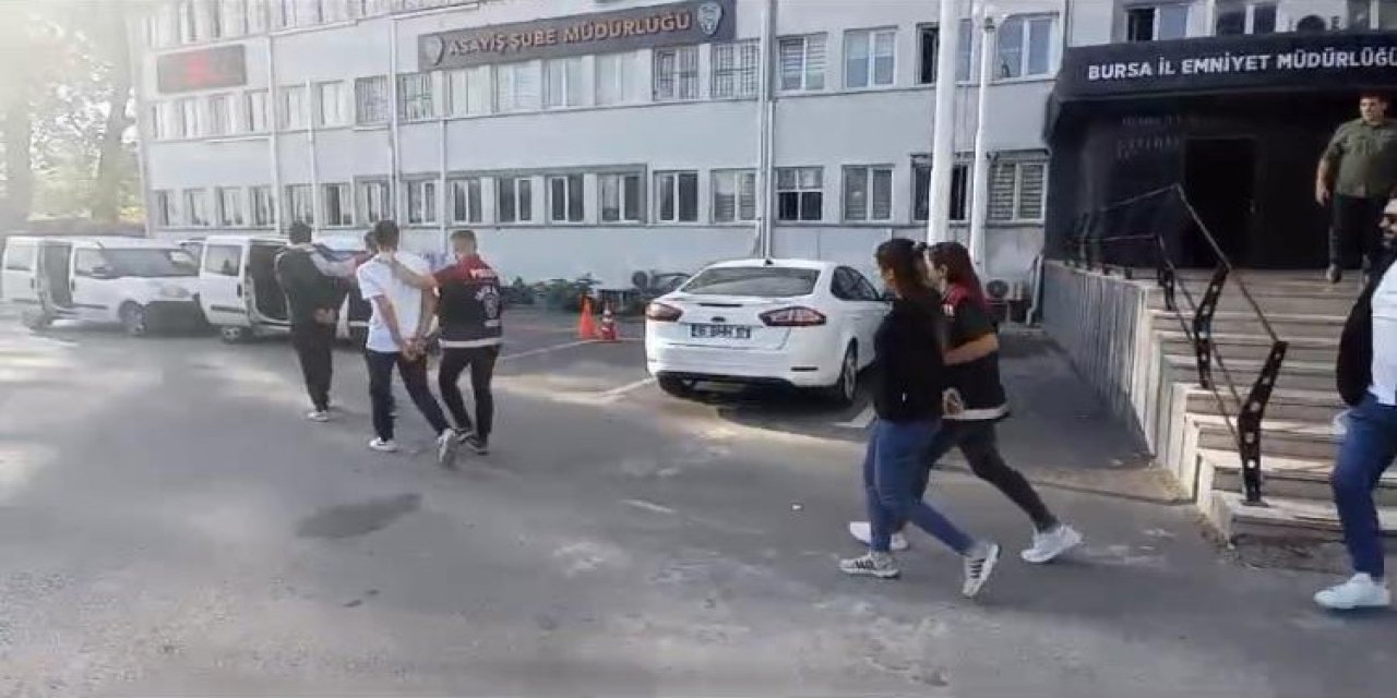 Telefon satma bahanesiyle 6 milyon lira dolandırdılar