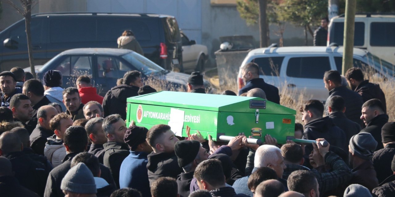 Boşanmak üzere olduğu karısı ile 3 kişiyi öldüren zanlının cezası belli oldu