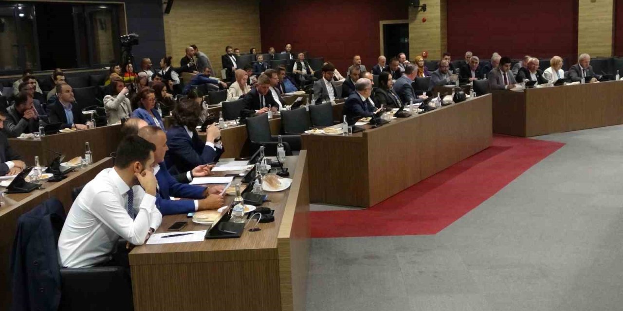 Belediye Meclis Grup Başkanı Öztaş: "Hedefimiz, Kütahya halkının en iyi hizmeti alması adına gayretle çalışmalar yapmak”