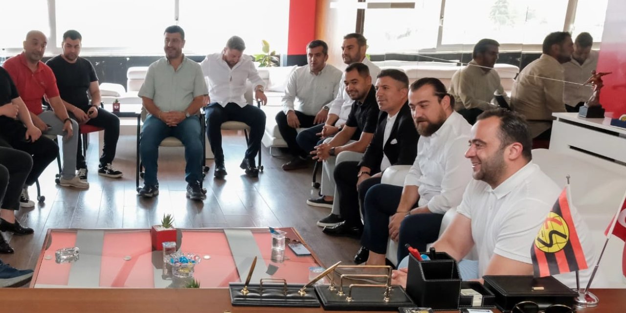 Yönetim toplanıyor