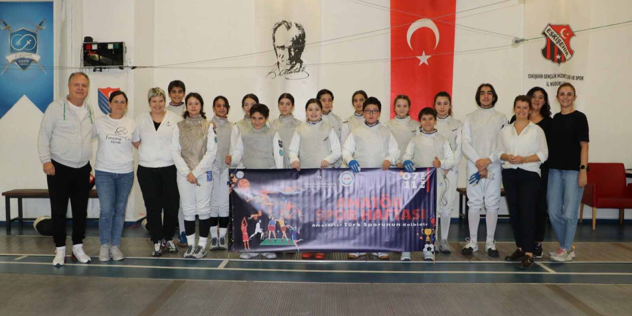 Eskrim ve boksta turnuva vardı