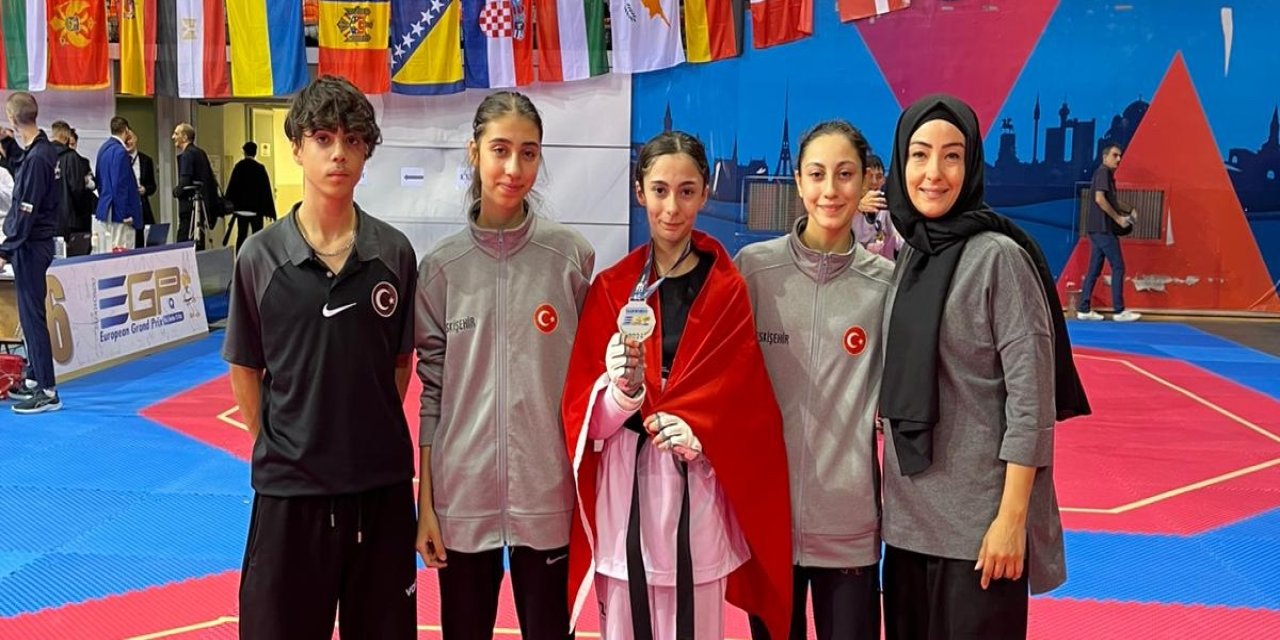 İrem İşel'den büyük başarı