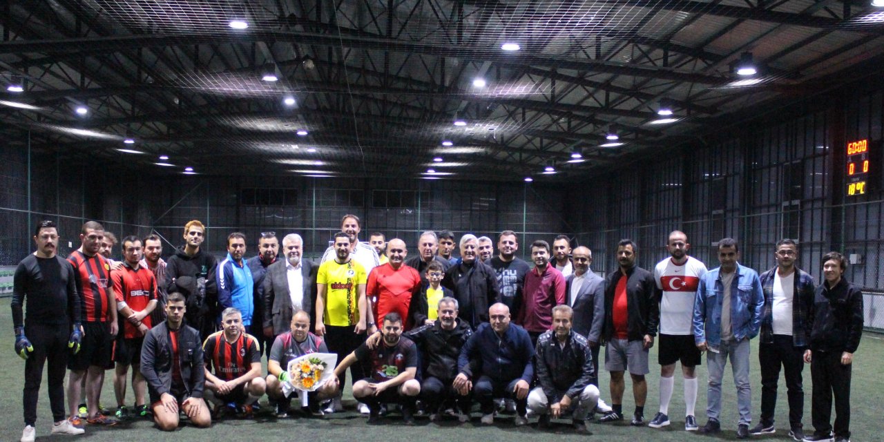 Amatör spor haftasında dostluk maçı
