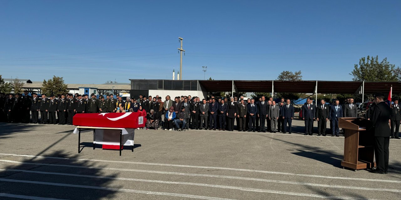 Afyon'da vefat eden asker son yolculuğuna uğurlandı