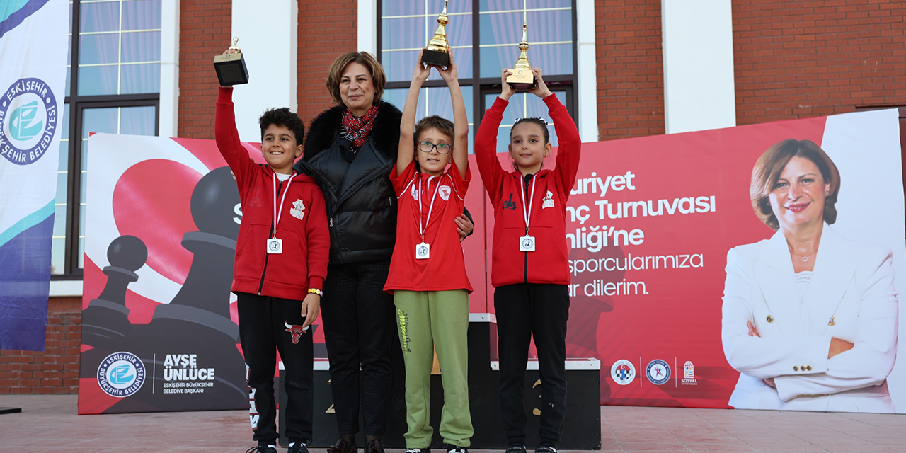 “29 Ekim Cumhuriyet Bayramı Satranç Turnuvası" tamamlandı
