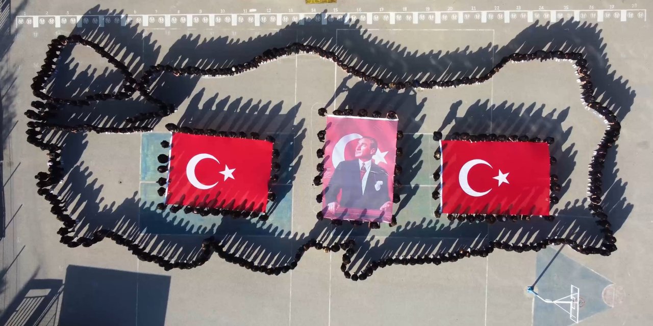 Bursa'da öğrencilerden anlamlı gösteri