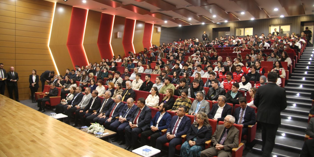 "Artık alın terinin yanında akıl teri de önemli"