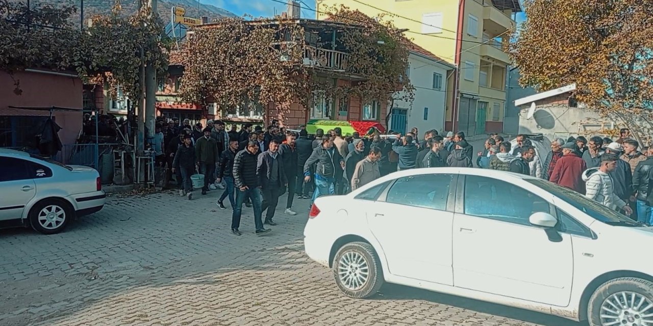 Genç motokurye son yolculuğuna uğurlandı
