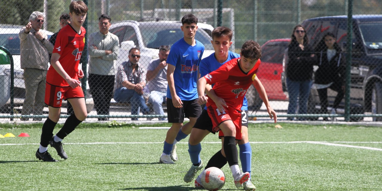 Eskişehirspor'un minikleri galibiyet arıyor