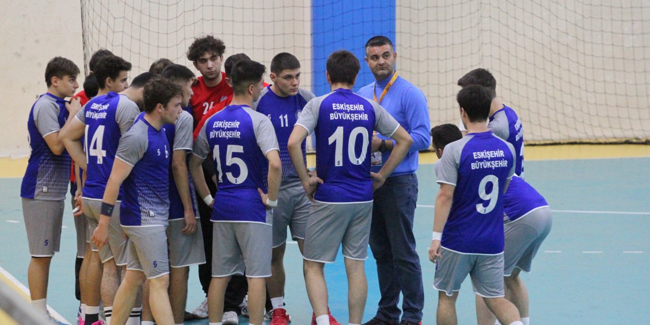 Erkekler 2. Lig’deki Eskişehir temsilcilerinin boynu bükük