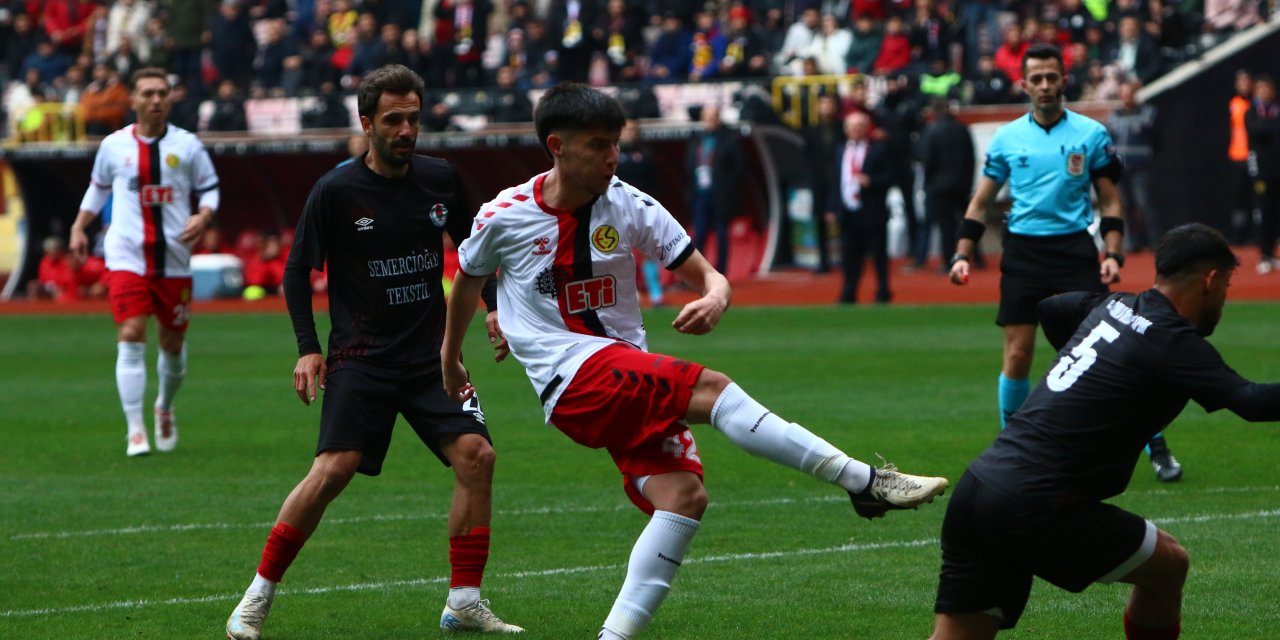 Alkışlar Eskişehirspor'un genç oyuncusuna