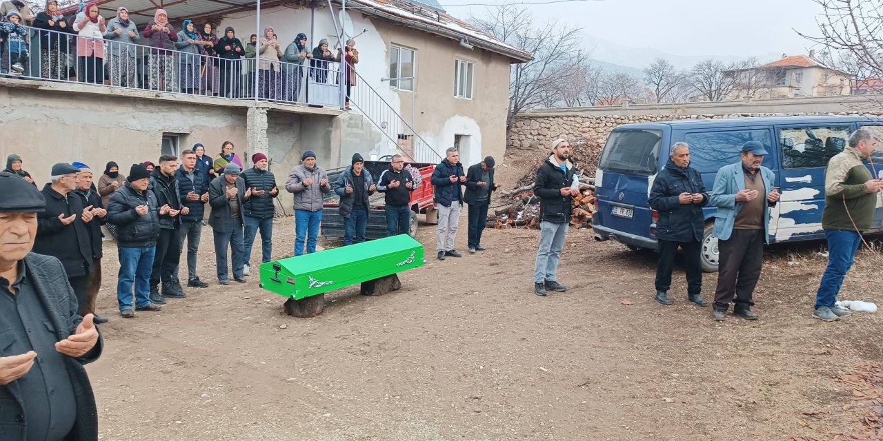 Alzheimer hastası yaşlı kadının kemikleri boş arazide bulundu