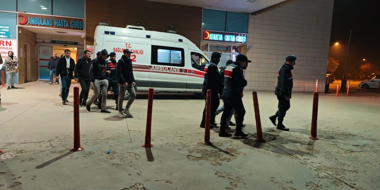 Ülkeye kaçak yollarla giren 11 göçmen yakalandı