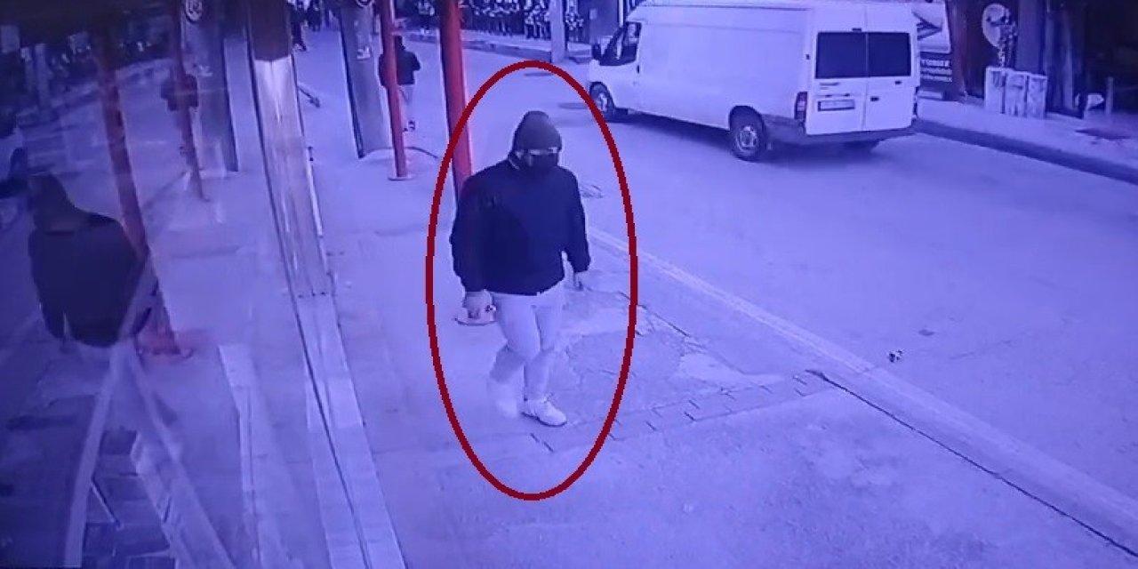 Emekli kişileri dolandıran ve maske kullanan sahte polis yakalandı