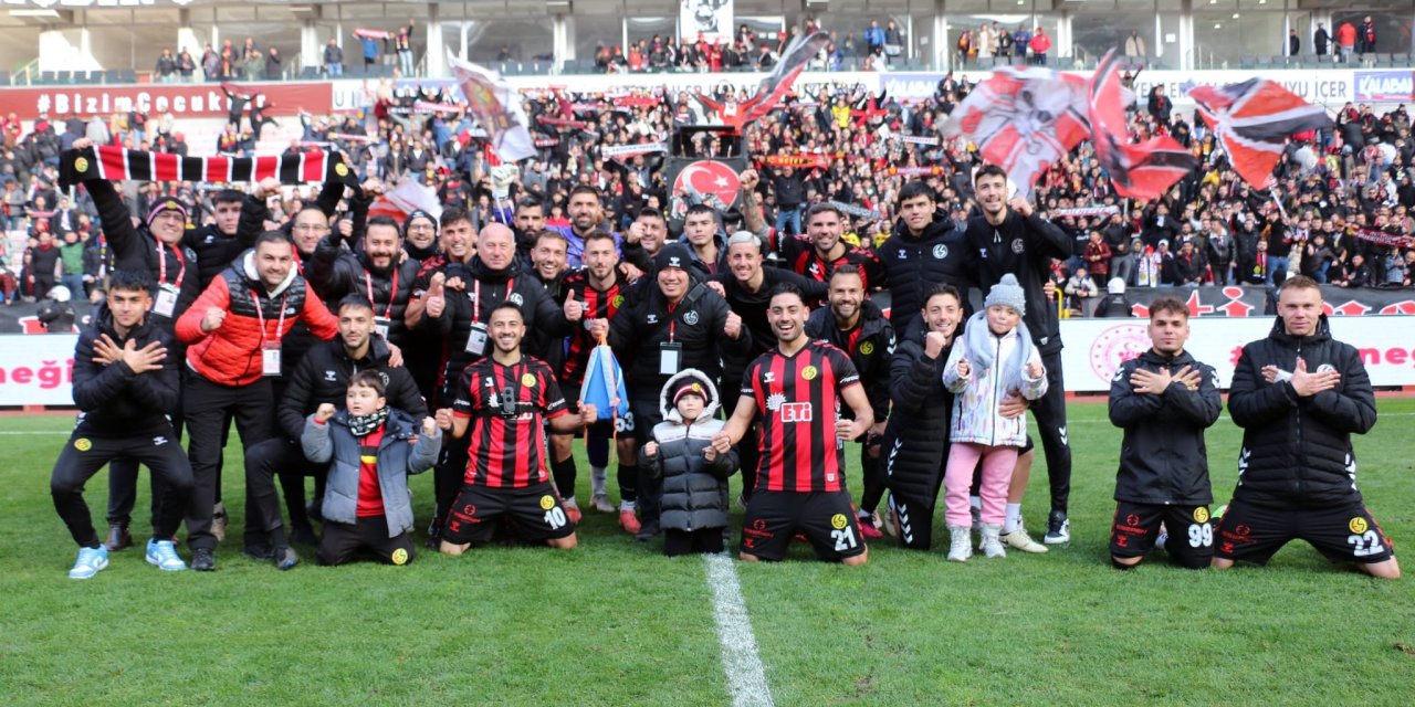 Eskişehirspor Tarsus'u devirdi yeniden lider oldu