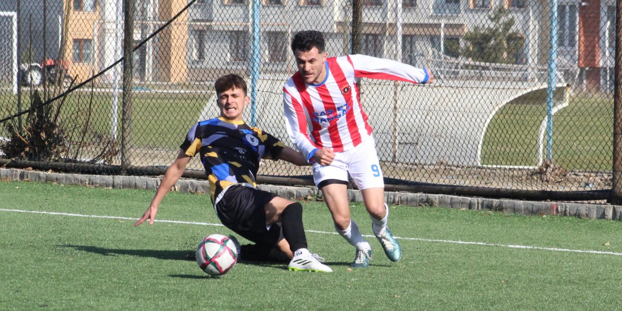 Bozanspor 3 puanı 3 golle aldı