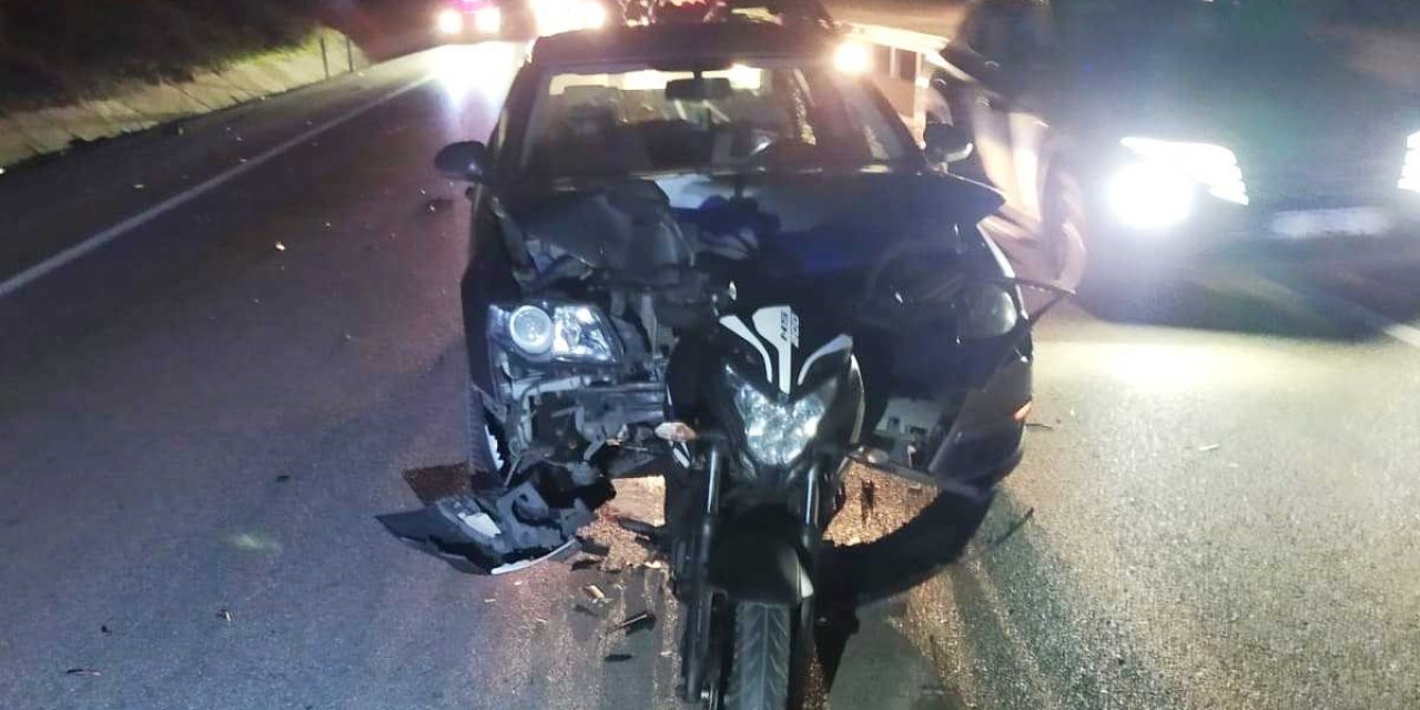 Otomobil ve motosiklet birbirine girdi