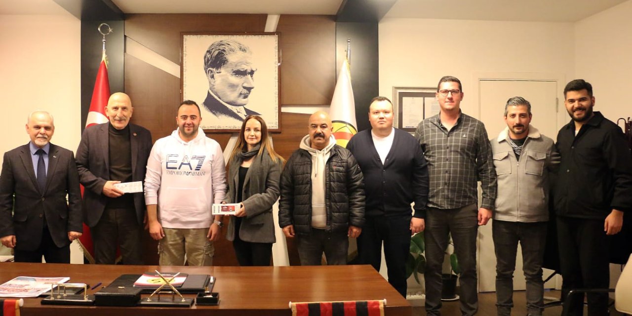 MHP’den Es-Es’e destek
