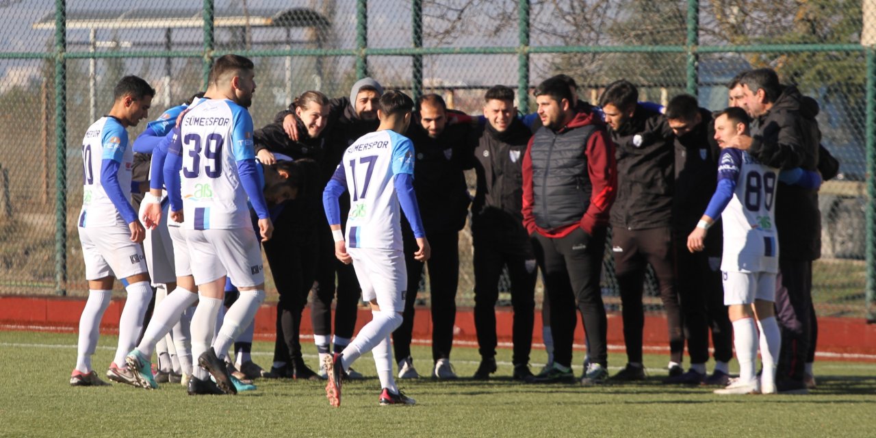 Sümer Alpagut’ta yaprak dökümü
