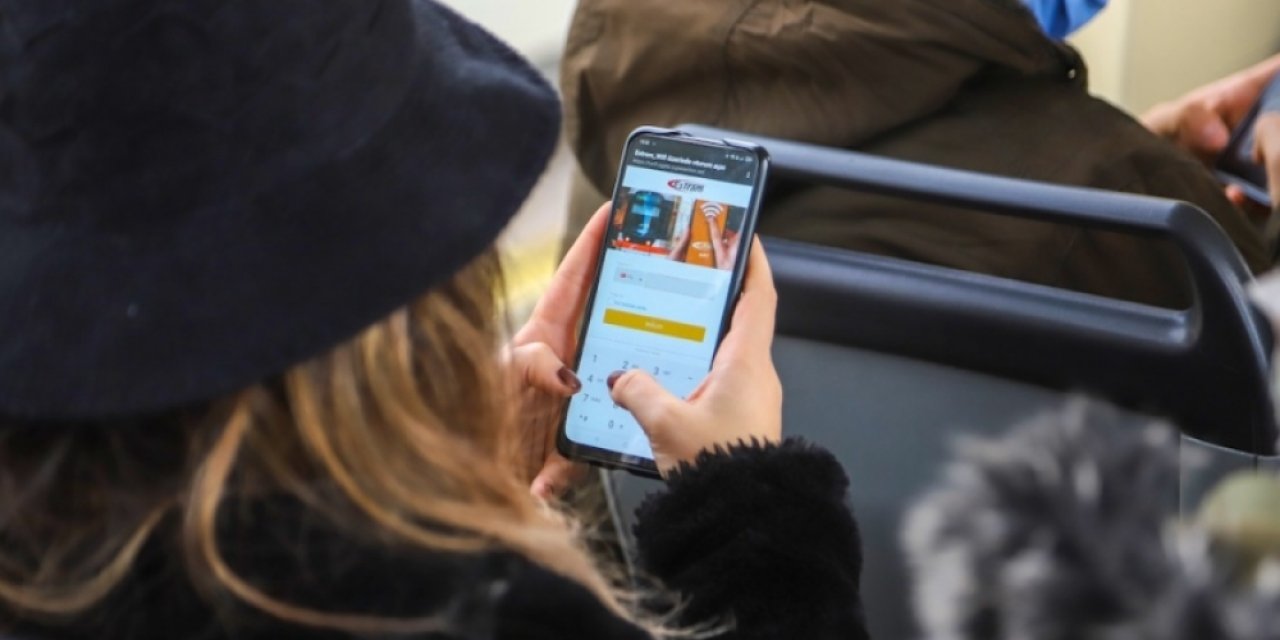 Eskişehir'de tramvaylarda wifi hizmeti sürüyor