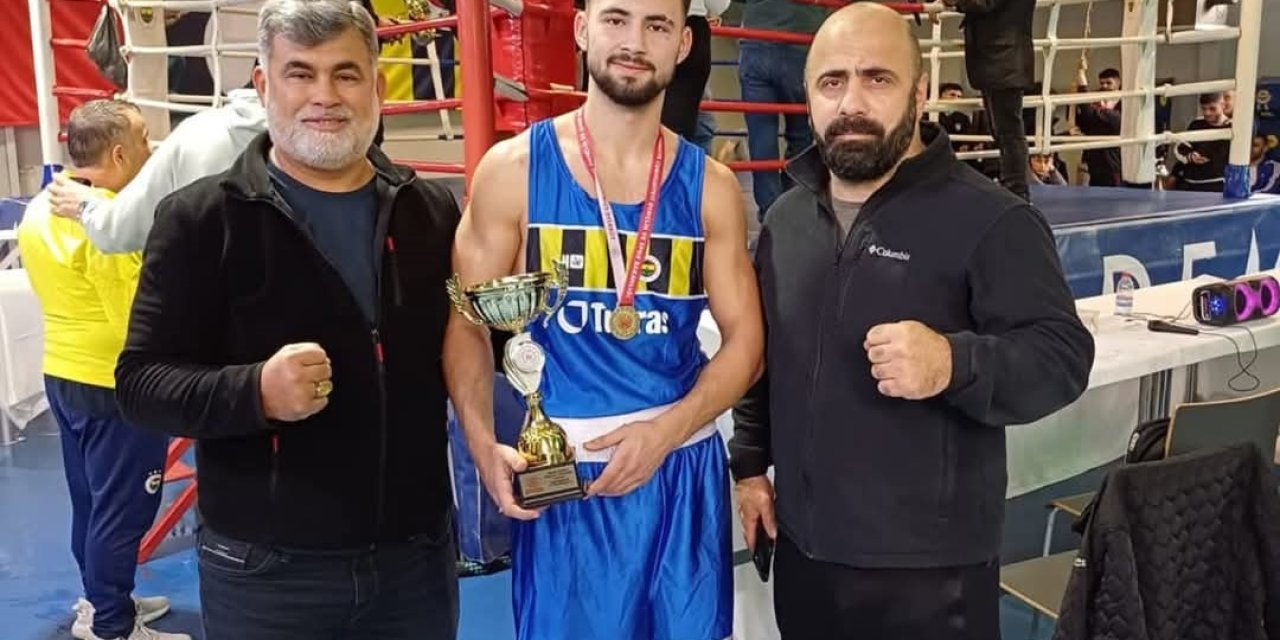 ‘Büyük Erkekler Boks Şampiyonası' gerçekleşti