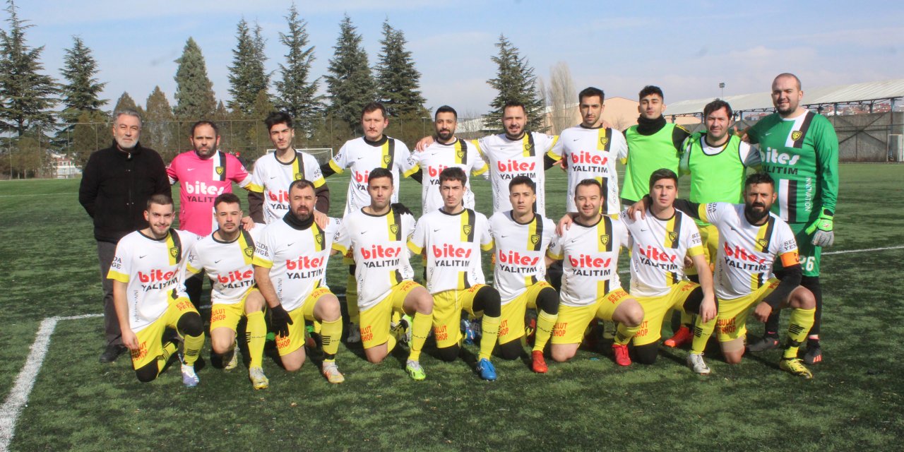 Tunaspor düşmeyi garantiledi