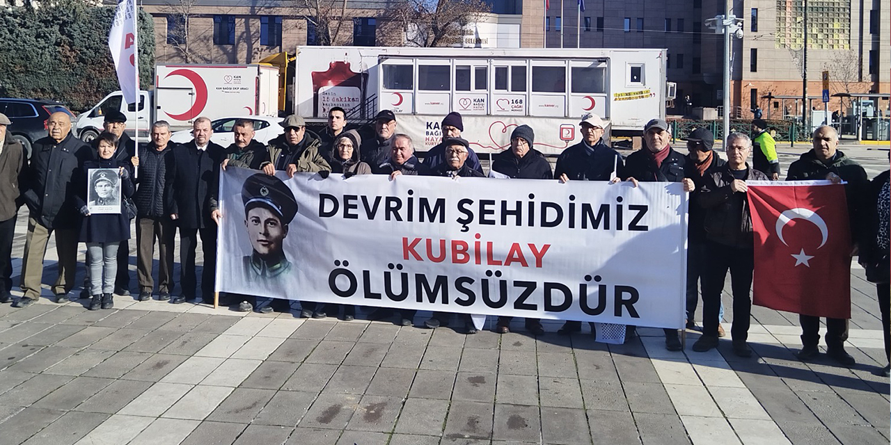 Eskişehir'de Devrim Şehitleri anıldı