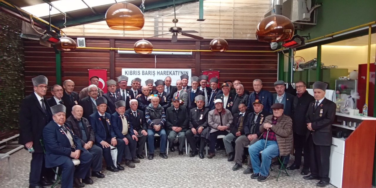 Eskişehir'de Kıbrıs Barış Harekatı ile ilgili toplantı gerçekleşti