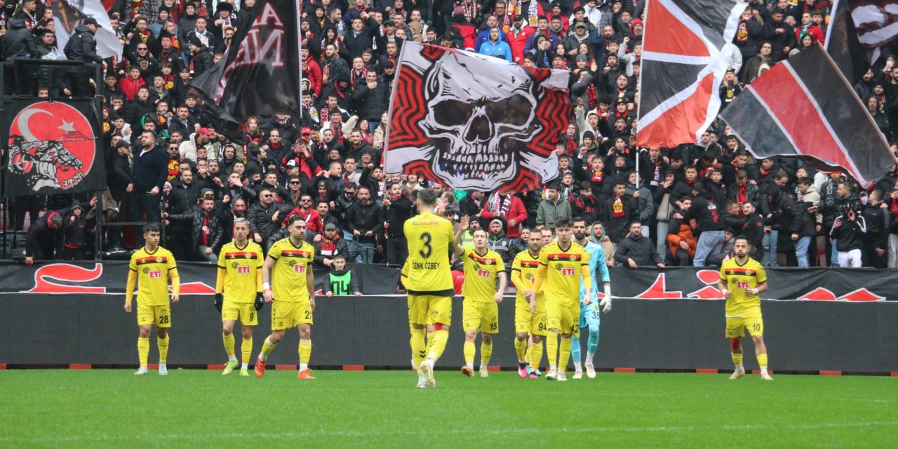 Eskişehirspor ilk yarı korkuttu 2'nci yarı coştu