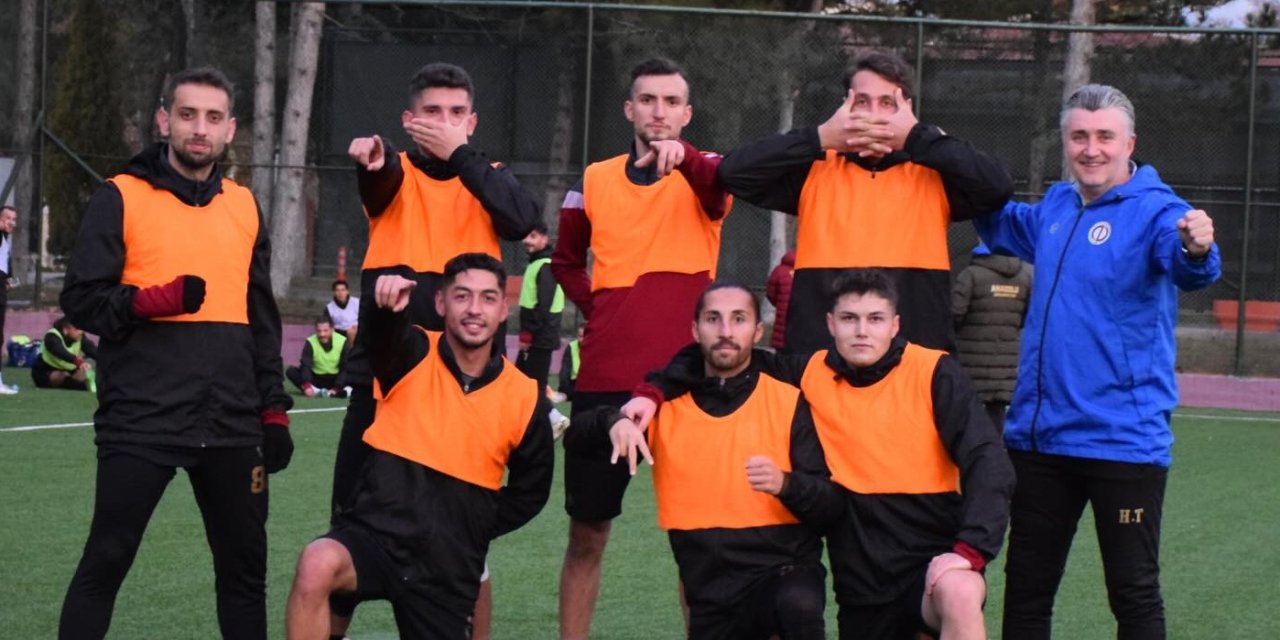Antalya kampı sıkı başladı