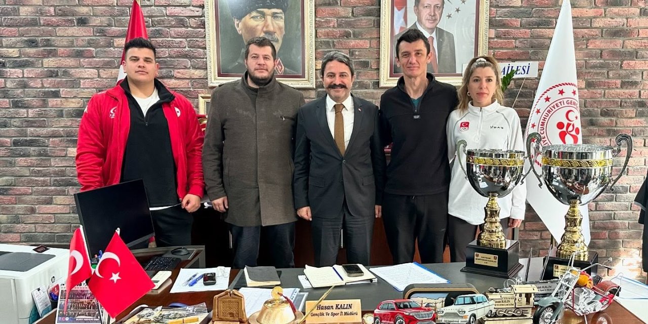 Kupaları Kalın’a götürdüler
