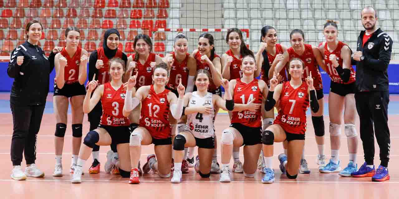 Şehir Koleji sezonu tamamladı