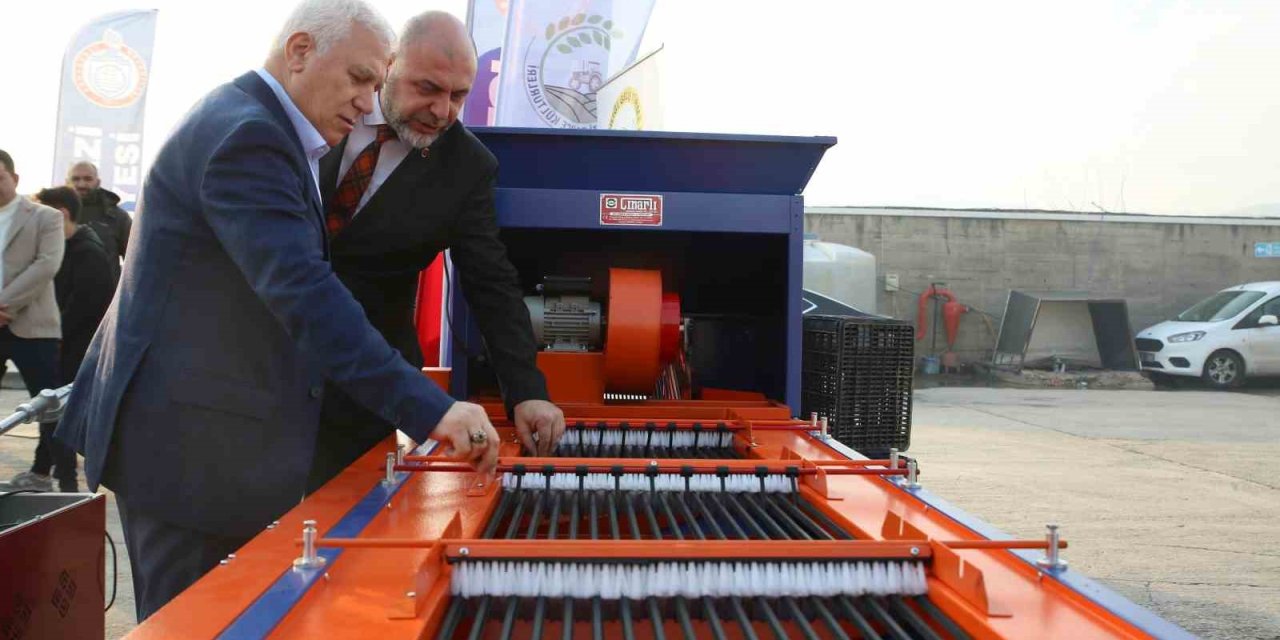Büyükşehir’den kırsala ekipman desteği