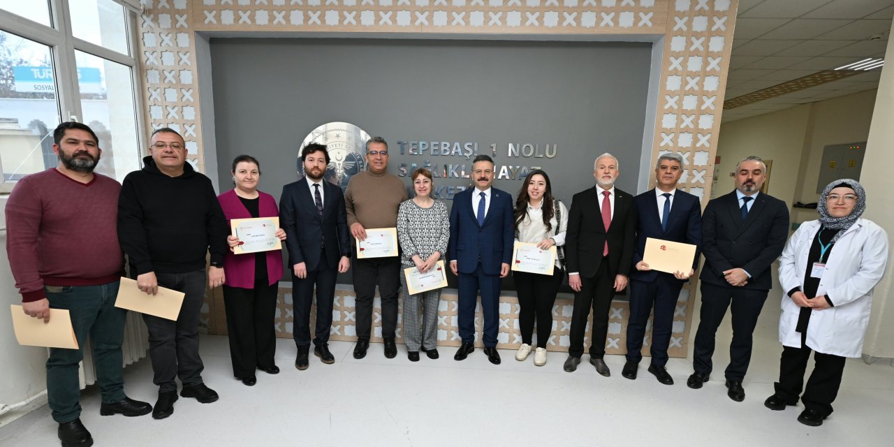 Eskişehir'de sigarayı bırakan vatandaşlara teşekkür belgesi verildi