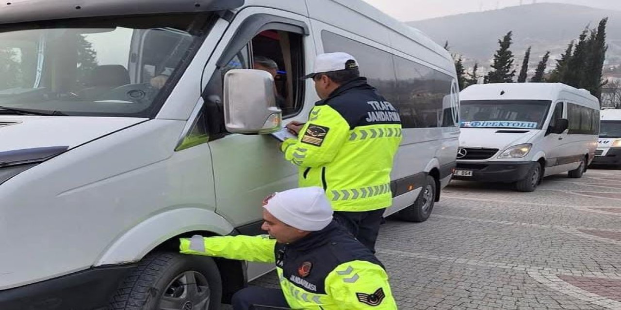 Okul servis araçlarına sıkı denetim