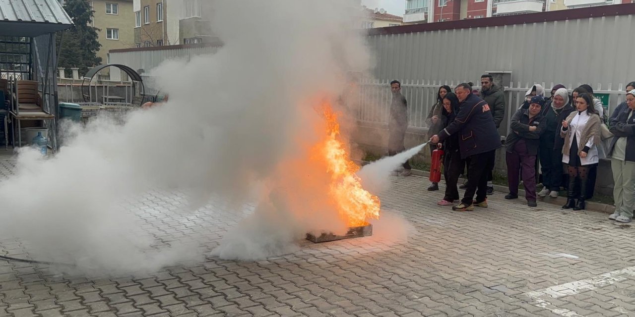 Muhterem Engelli Bakım Merkezi’nde yangın tatbikatı yapıldı