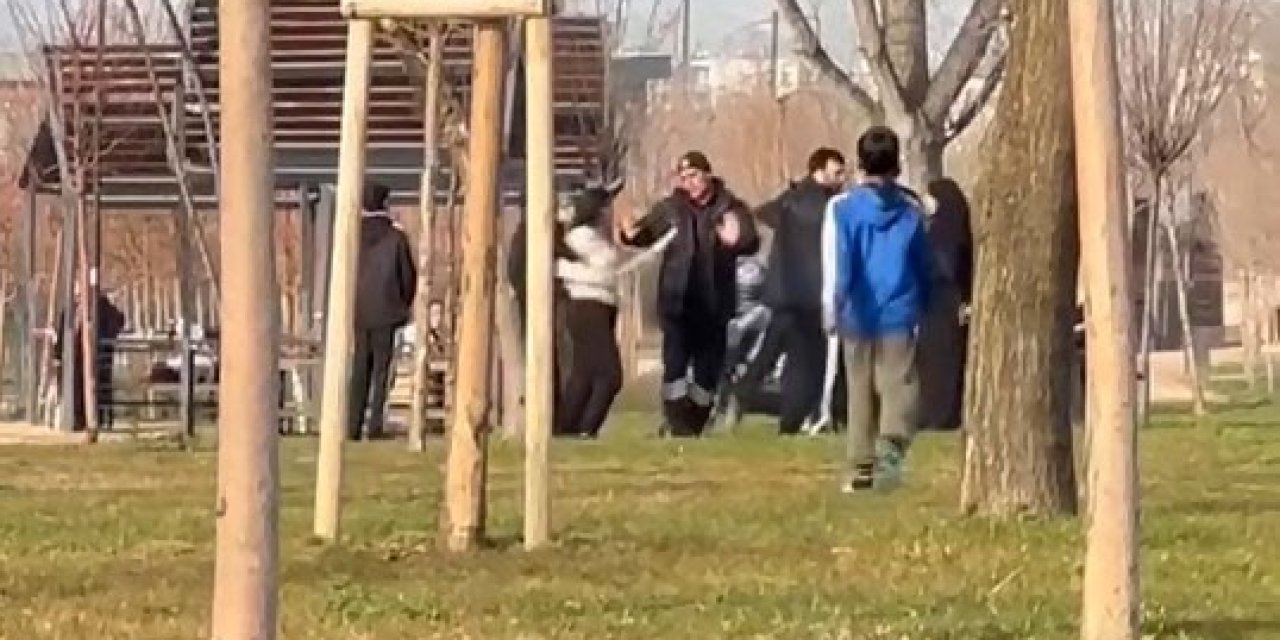 Döner bıçaklı kadın dehşet saçtı